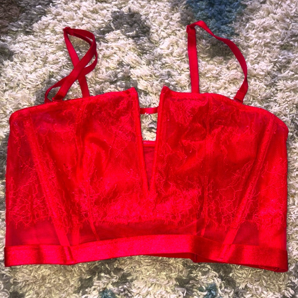 Victoria’s Secret Very Sexy Unlined Multi-way Strap Longline Bra